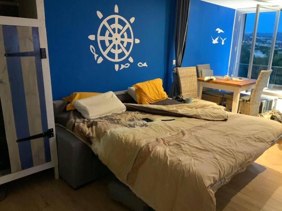Athena Ohana, Les Pieds Dans L'Eau Bandol Kültér fotó